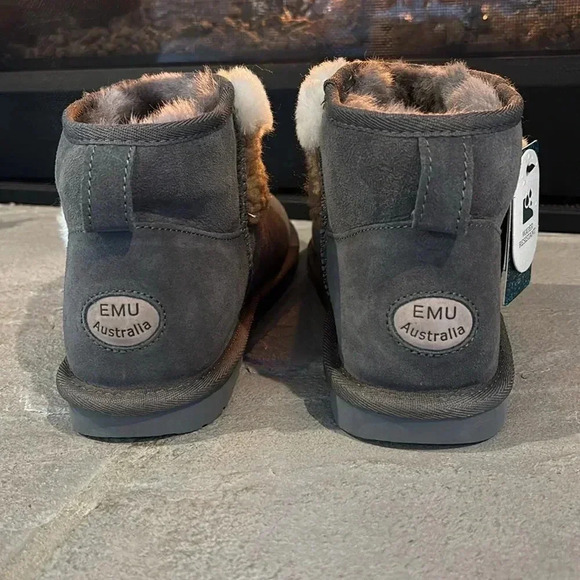 EMU Stinger Micro Patch Unisex Water resistant 100% sheepskin rubber sole boots - Picture 4 of 14